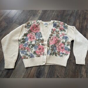 JH Collectibles Cottage-core Floral Vintage Sweater Cardigan Sz L